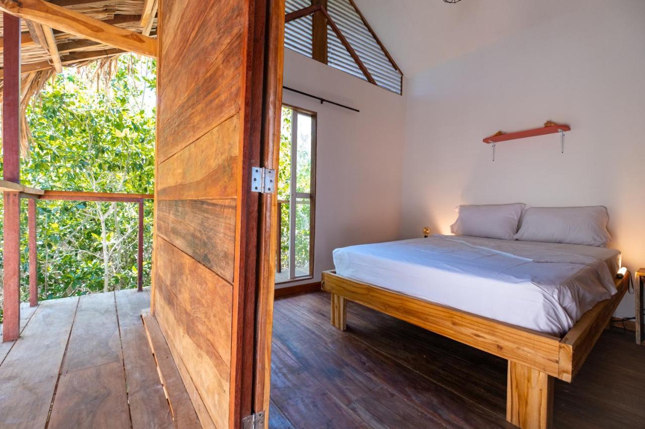 Santa Lova Eco-Hostel Isla Tintipan Tintipan Island Exteriér fotografie