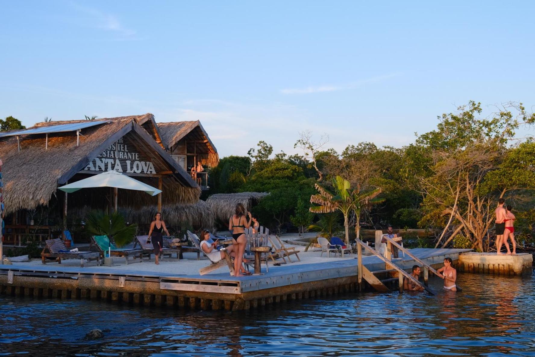 Santa Lova Eco-Hostel Isla Tintipan Tintipan Island Exteriér fotografie