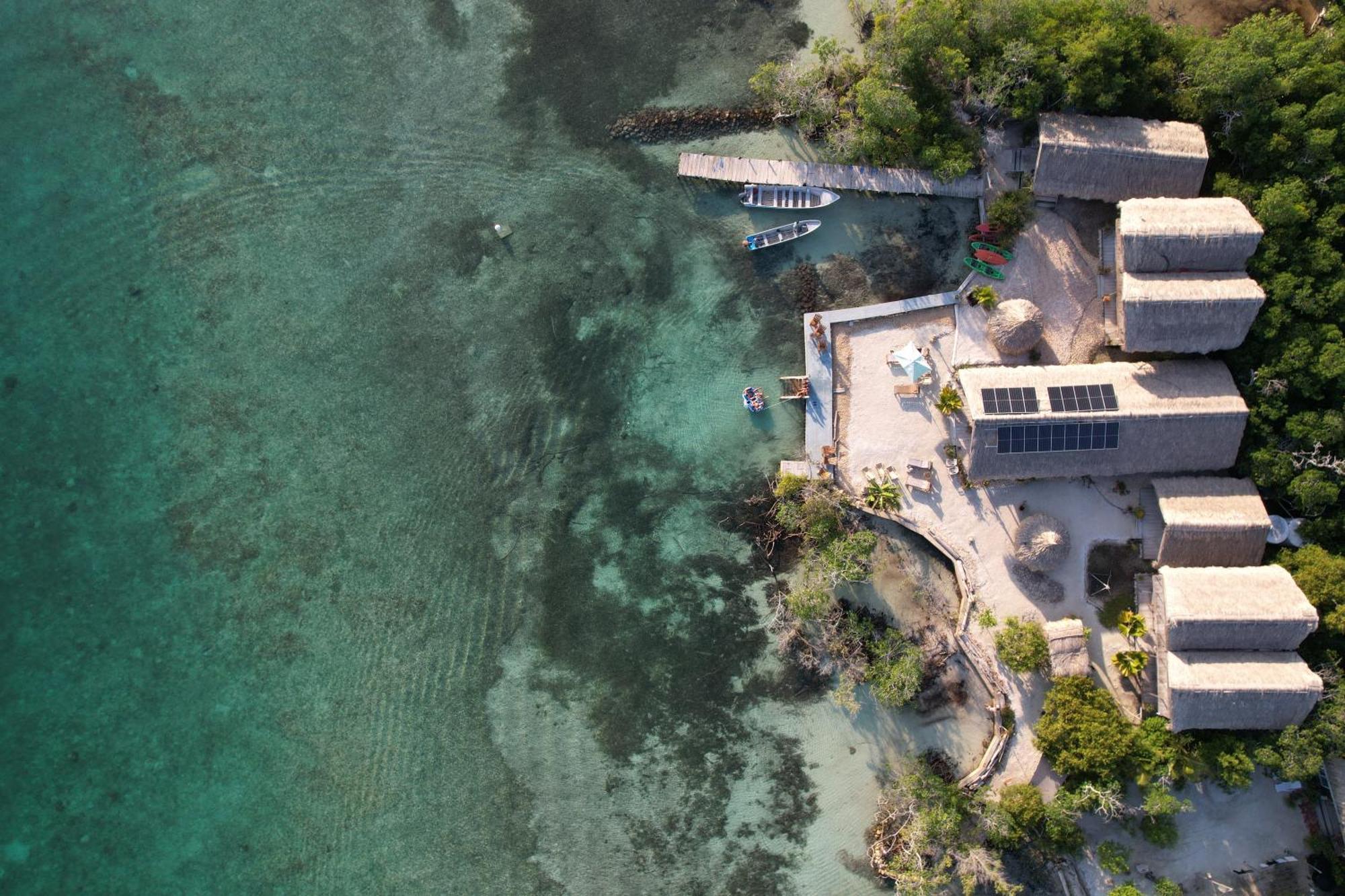 Santa Lova Eco-Hostel Isla Tintipan Tintipan Island Exteriér fotografie